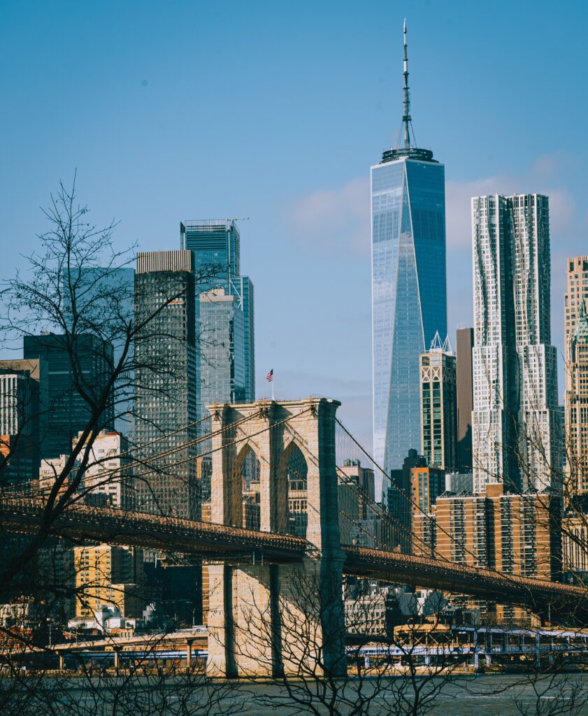 Travel Iconic Brooklyn Bridge and New York City